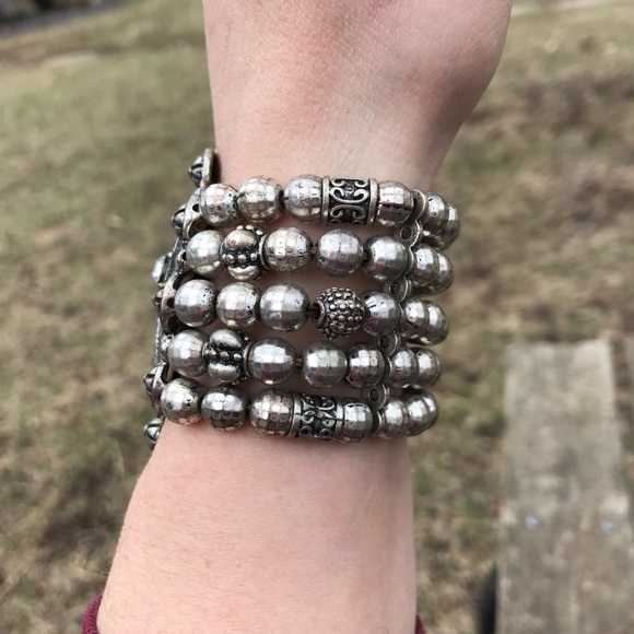 Wrangler Rocker 47 Cross Jewelry - Picture 3 of 5